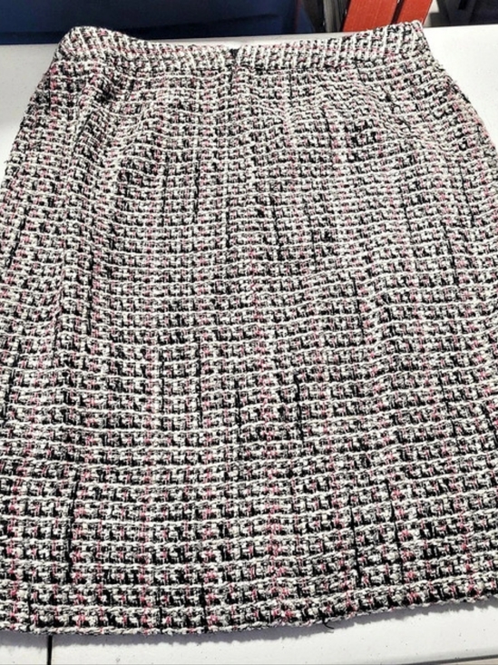 Ann Taylor Petite Dresses & Skirts - Ann Taylor Petite Checkered Mini Skirt in Black & Pink Size 4P